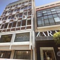 Ampia metratura sul V.le S.Martino