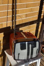 TV Brionvega Doney 12"