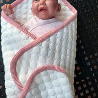 Bambola Antonio Juan con copertina bianca