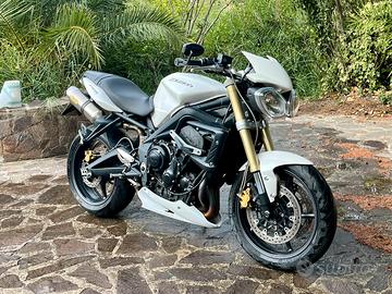 Triumph street triple