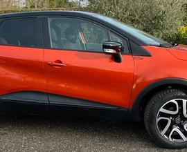 RENAULT Captur 1.2 Tce Initiale Paris 120cv AUTOM