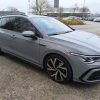 Volkswagen Golf 8 sw - 1.5 tsi 131cv R-Line