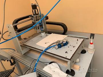 Pantografo cnc con sitema ad estrusione