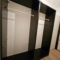 Due armadi a giorno Ikea