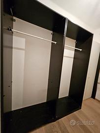 Due armadi a giorno Ikea
