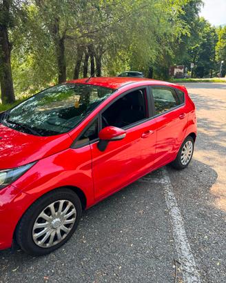 Automobile Ford Fiesta GPL e Benzina 1400 Cav 97