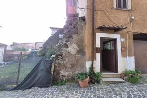 2 LOCALI A VALMONTONE