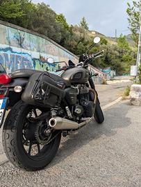 Triumph street twin 2022