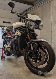 Triumph Street Triple 765 Öhlins Andreani Metzeler