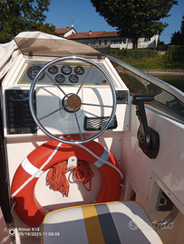 Cabinato semicabinato natante