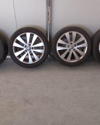 Gomme invernali 225/45 R17 con cerchi originali Vo