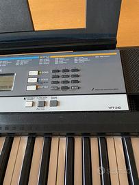 Tastiera Yamaha YPT 240