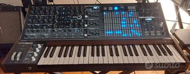 Arturia MatrixBrute