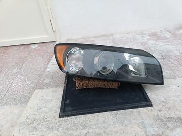 farò anteriore volvo S40 del 2005
