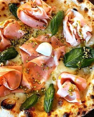 Pizzaiolo o aiuto pizzaiolo