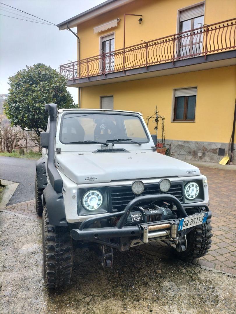 Suzuki Samurai