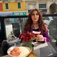 Segretaria barista receptionist cameriera