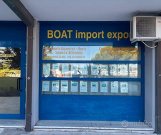 Locale adibito ad ufficio uso commerciale