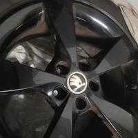 skoda cerchi in lega nero lucido