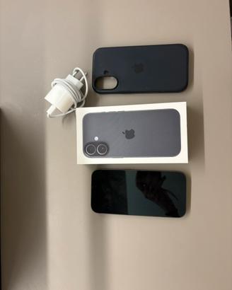 Iphone 17 256gb come nuovo+cover e caricatore