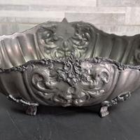 Centrotavola in peltro lavorato a mano  baroc