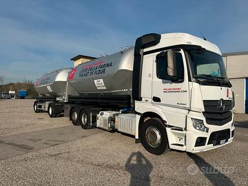 Mercedes Trasporto Farine