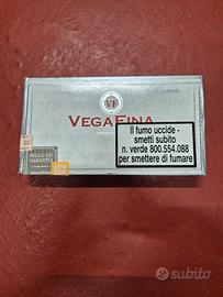 Scatola in legno vuota porta sigari o toscani