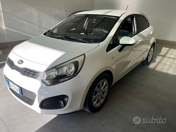 Kia Rio 1.2 CVVT 5porte EX - NEOPATENTATI