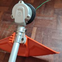 Decespugliatore Husquarna a batteria 