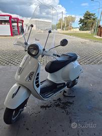 Vespa gts 300