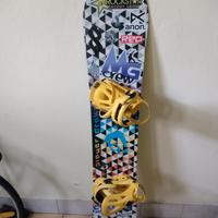 Tavola da snowboard Drake + attacchi