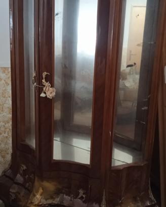 vetrina in legno