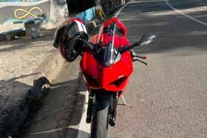 Ducati panigale v2