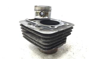 SUZUKI TU X 250 CILINDRO E PISTONE 1997 2001 AB111