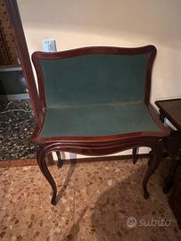 Tavolo in legno da bridge