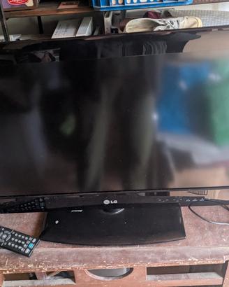 2 TV LG non smart + 1 Samsung non smart