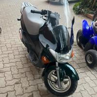 Suzuki UH Burgman 150 - 2000
