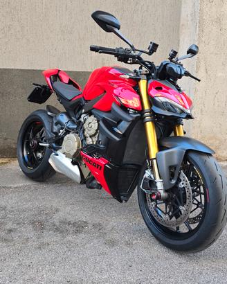 DUCATI STREETFIGHTER V4S 2024