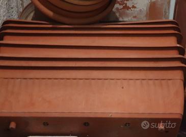 Vasi da giardino grandi e balconette fioriere