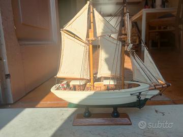Barca a vela vintage 60" fatta  in legno e stoffa