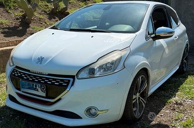 Peugeot 208 GTI 200cv 147kw