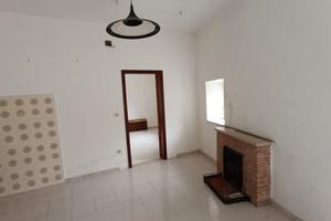 Immobile indipendente 100mq 3 vani con servizi