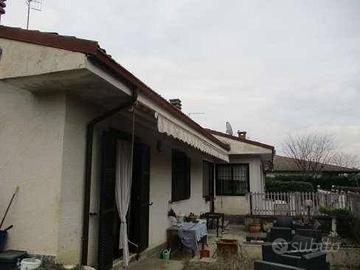 Immobile in asta di 154 m² con 4 locali e box auto