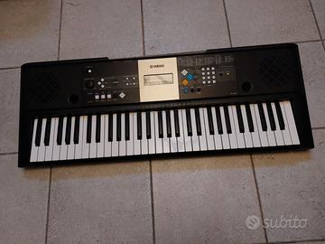 Tastiera Yamaha YPT-220