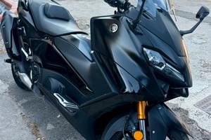T-max tech max 560 2ºproprietario 0 sinistri
