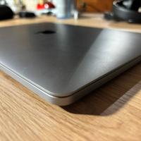 Macbook pro 13” 2018 16gb ram perfetto