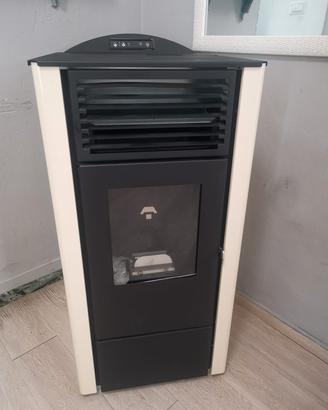 stufa a pellet nuova 