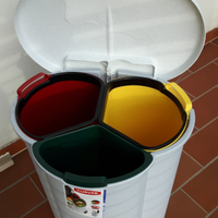 Cestino raccolta differenziata a pedale