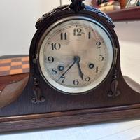 Antico orologio