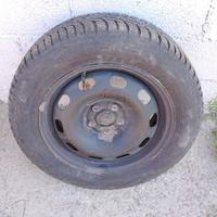 Ruote complete gomme invernali gruppo Volkswagen.